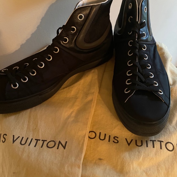 Louis Vuitton Men's US Size 11 EU 45 High Top - Picture 2 of 3